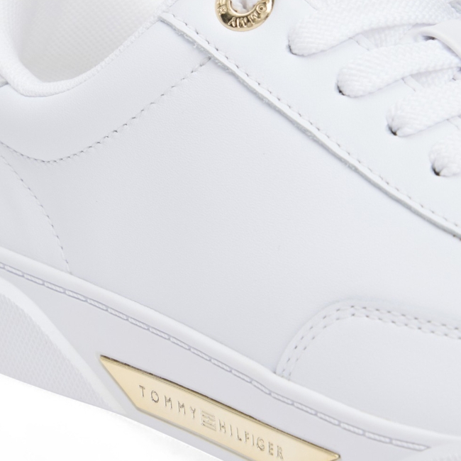 ESSENTIAL CHIC COURT SNEAKER