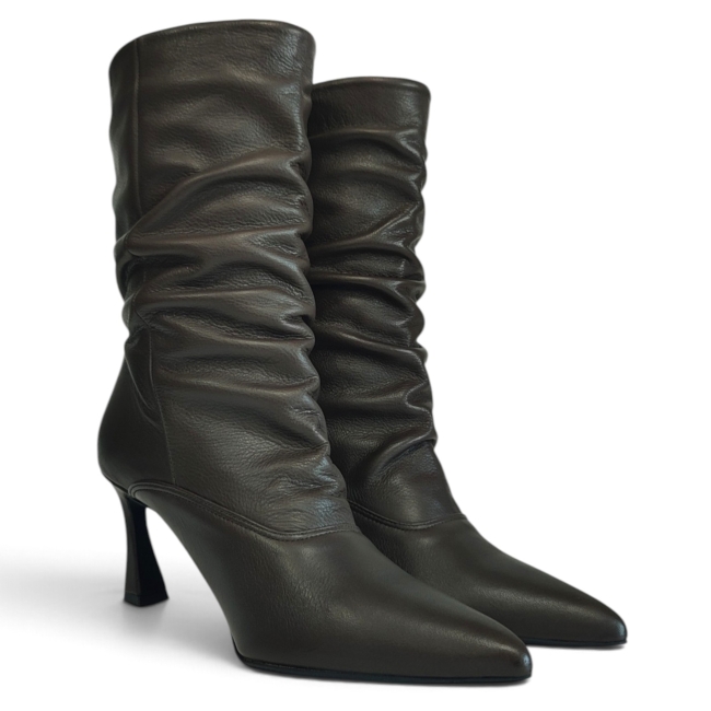 LEATHER COLLECTION