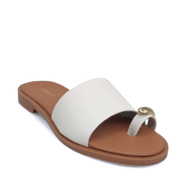 FLAT SANDALS