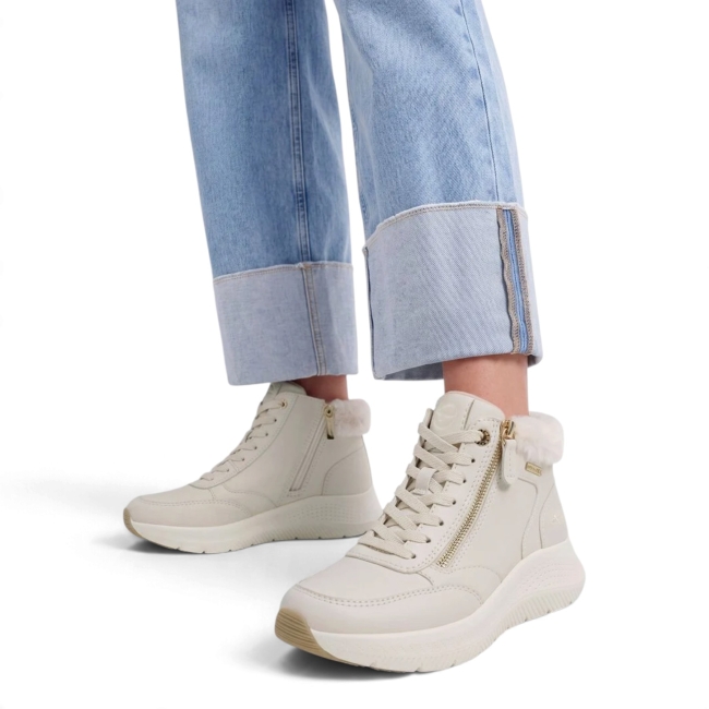 SNEAKERS WOMEN