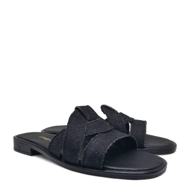 FLAT SANDALS