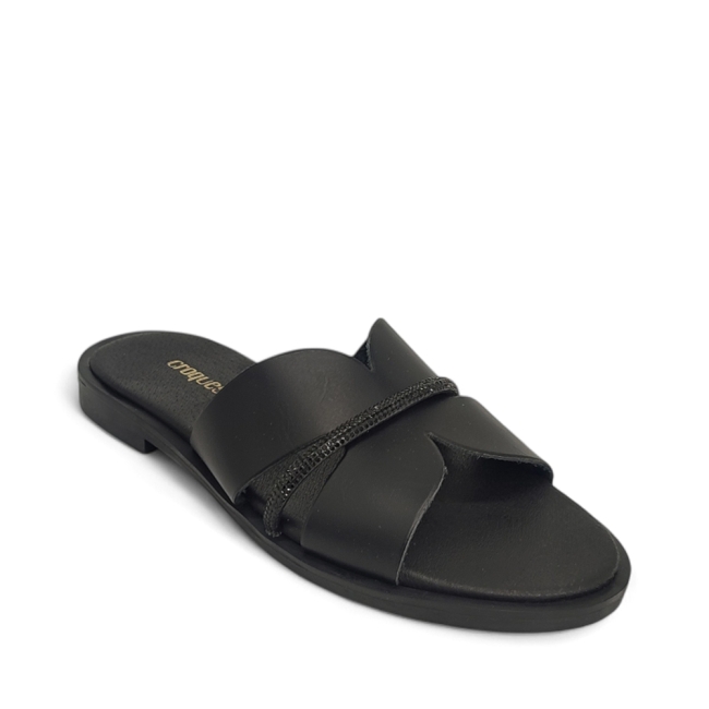 FLAT SANDALS