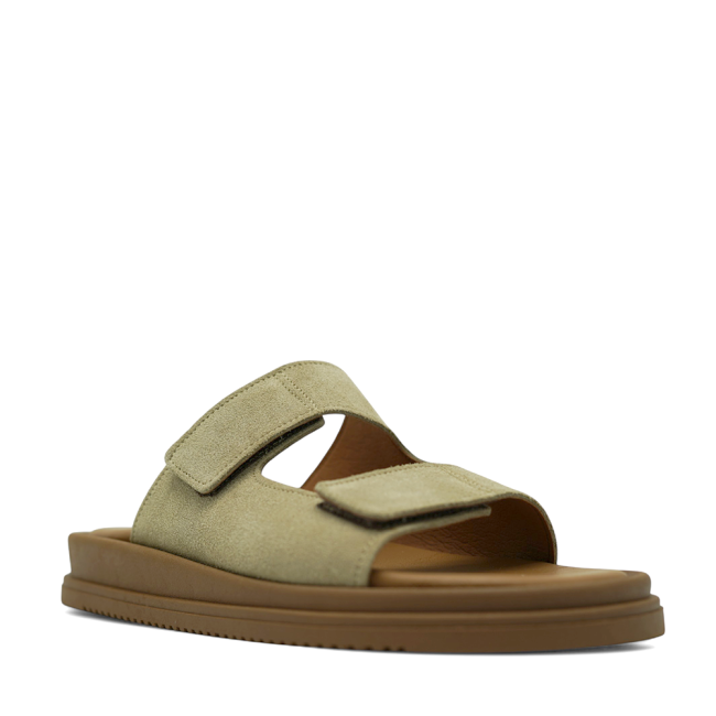 FLAT SANDALS