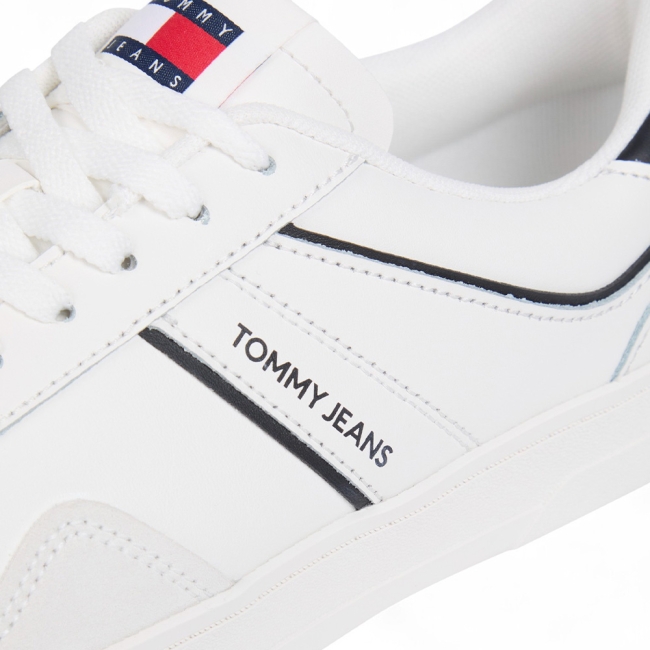 THE GREENWICH LEATHER