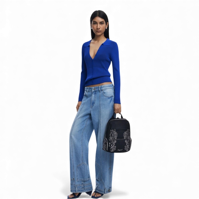 POKER FACE CHESTER MINI