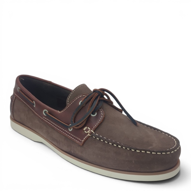 MOCCASINES