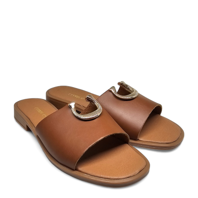 FLAT SANDALS