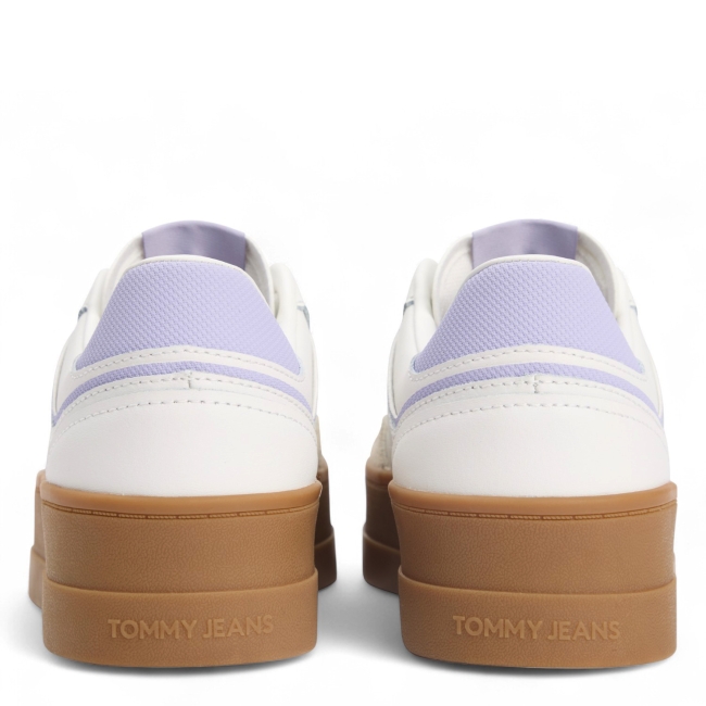 THE GREENWICH FLATFORM