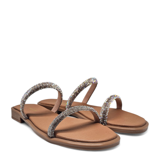 FLAT SANDALS