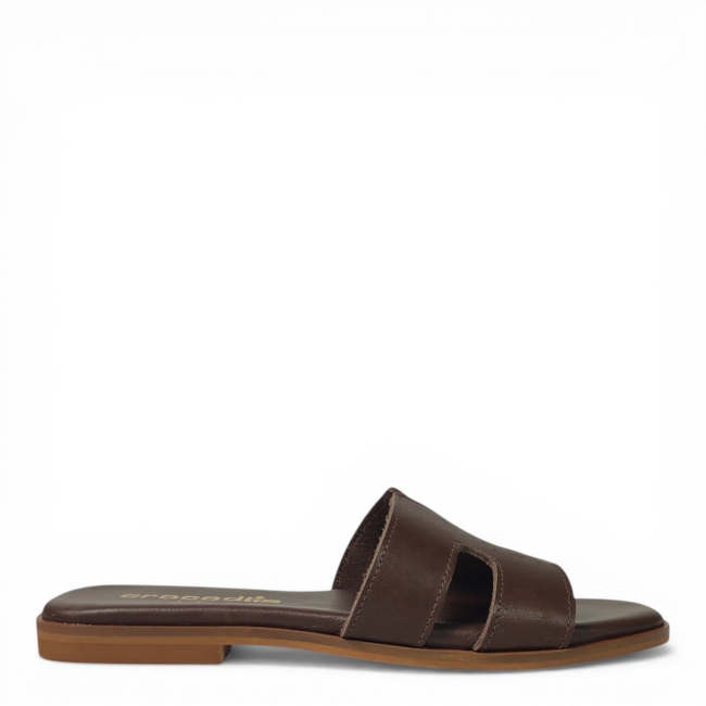 FLAT SANDALS