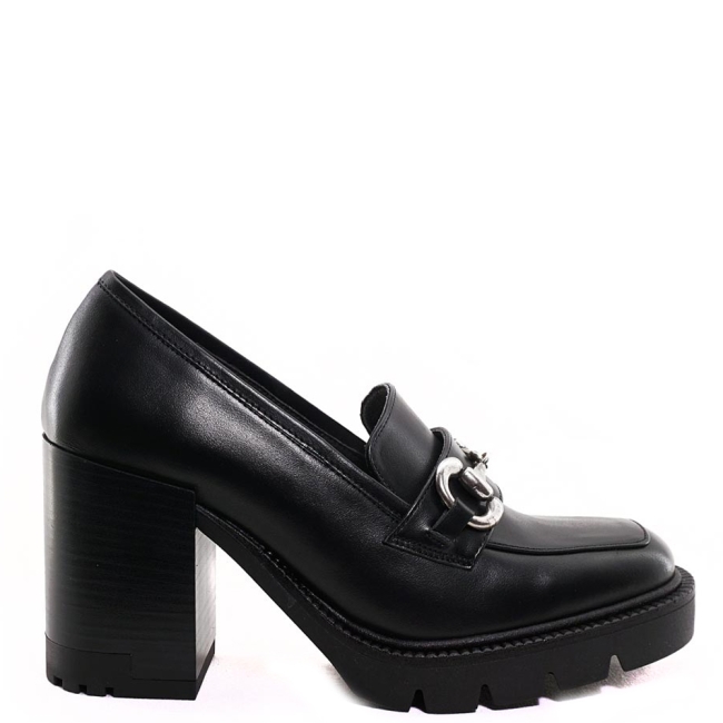 HEELED LOAFER SHOE