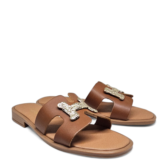 FLAT SANDALS