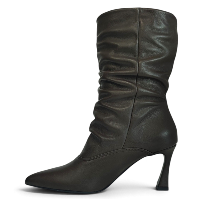 LEATHER COLLECTION