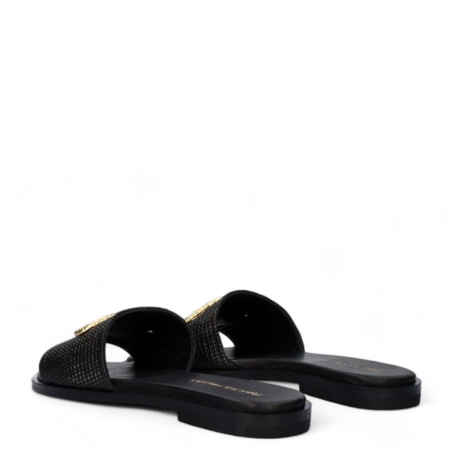 FLAT SANDALS