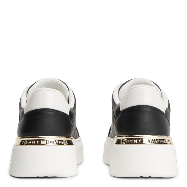 TH CHIC PLATFORM