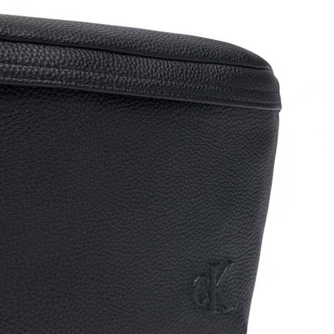 YOUNG INTERESTING WAISTBAG