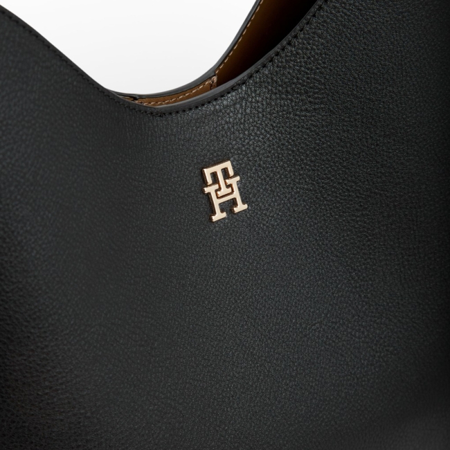 TH ICON SHOULDER BAG