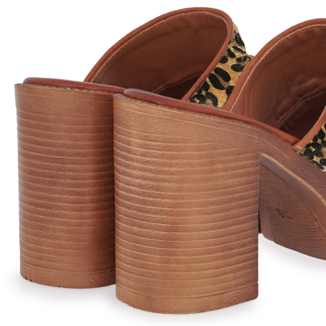 TSAKIRIS MALLAS HEELED SANDALS