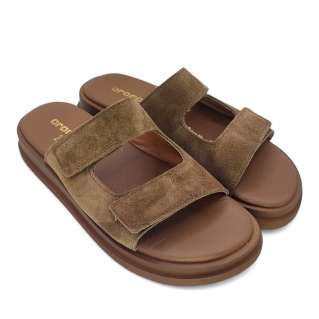 FLAT SANDALS