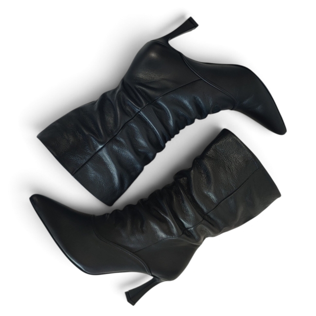 LEATHER COLLECTION