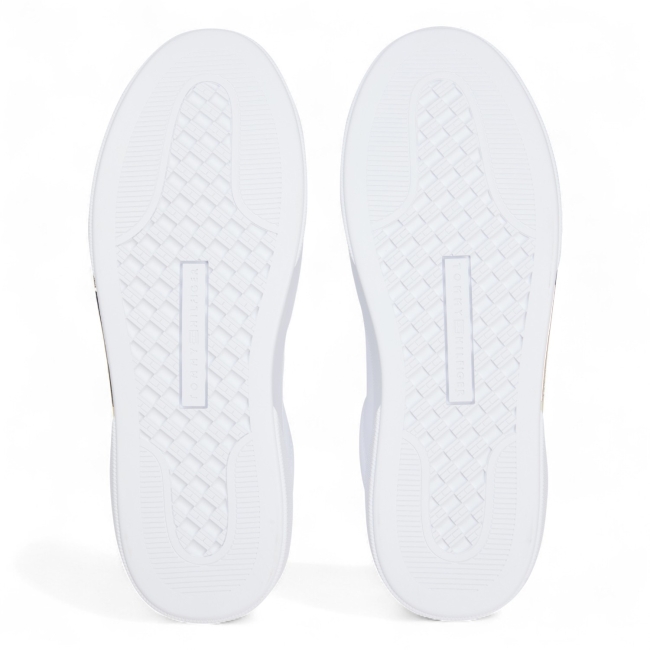 ESSENTIAL CHIC COURT SNEAKER