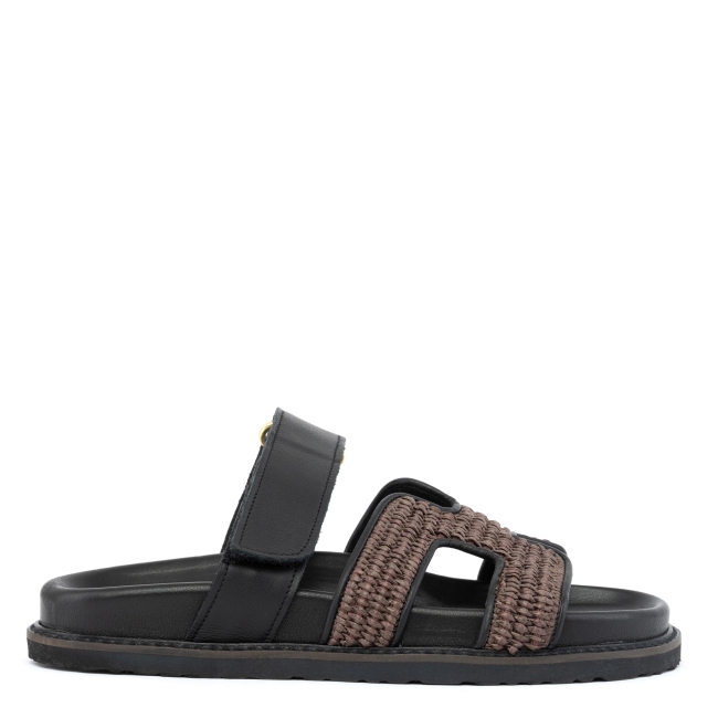 FLAT SANDALS