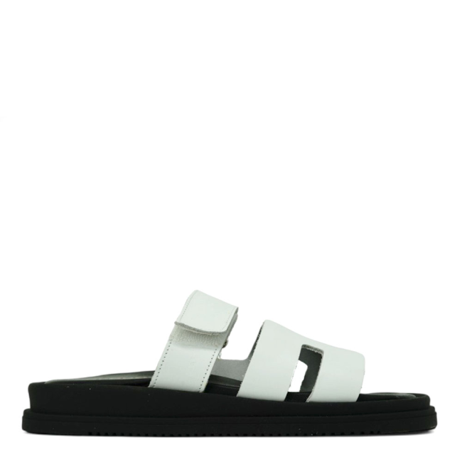 FLAT SANDALS