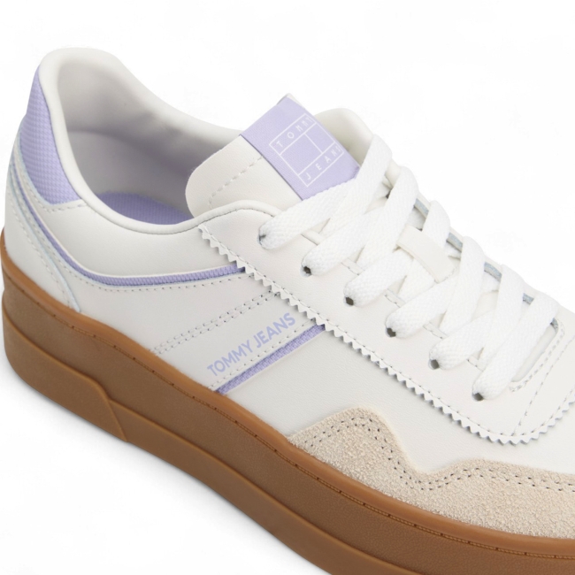 THE GREENWICH FLATFORM