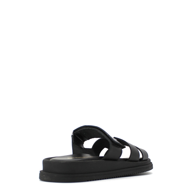 FLAT SANDALS