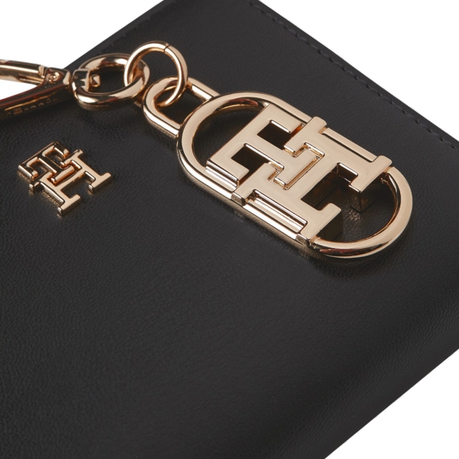 MED ZA W/FLAP + CHARM