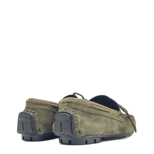 MOCCASINES