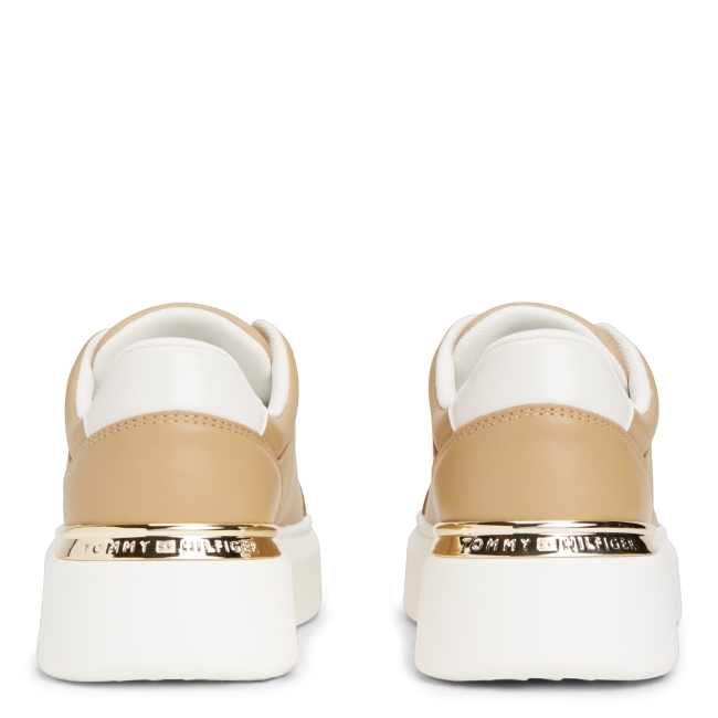 TH CHIC PLATFORM