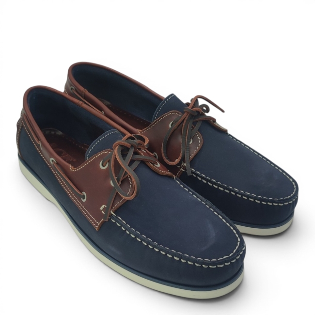 MOCCASINES