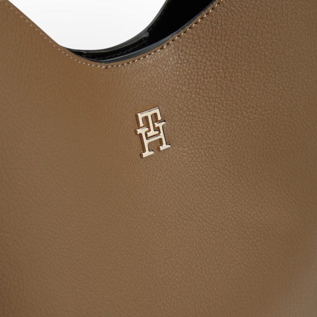 TH ICON SHOULDER BAG