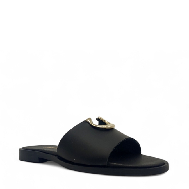 FLAT SANDALS