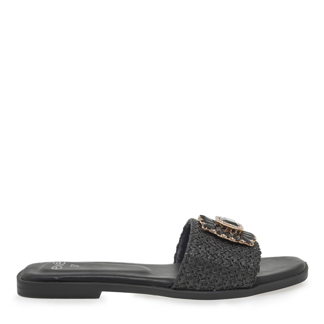 FLAT SANDALS