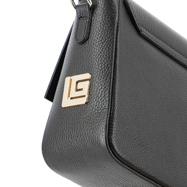 CROSS BODY