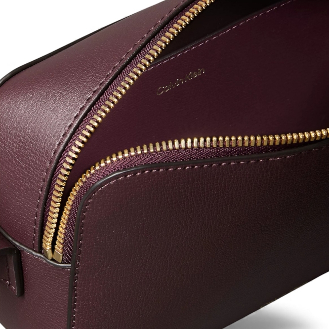 FOIL LOGO ELONGATED CAMERA BAG