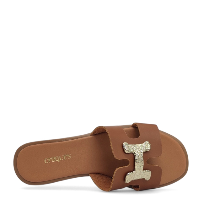 FLAT SANDALS
