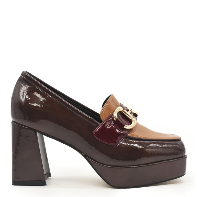 HEELED LOAFER