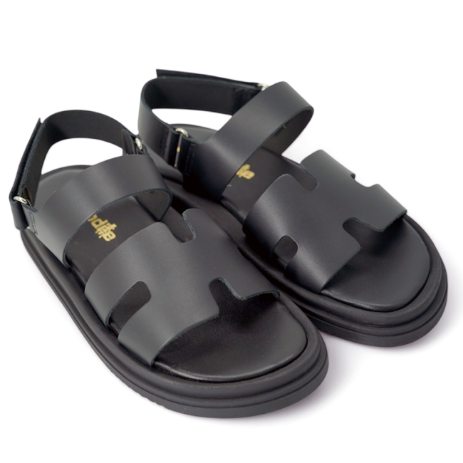 FLAT SANDALS