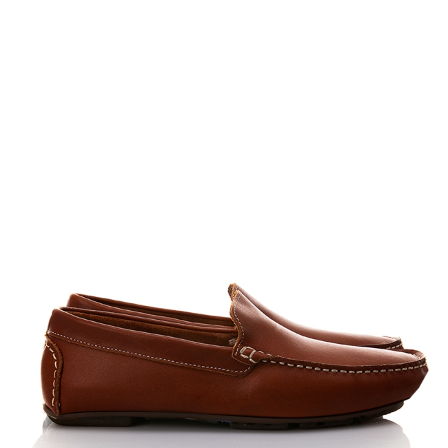 MOCCASINES