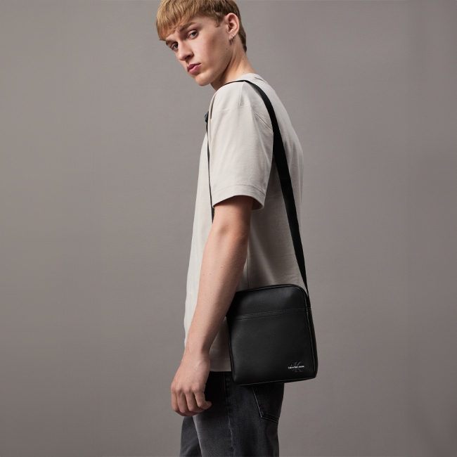 MONO LOGO REPORTER 18