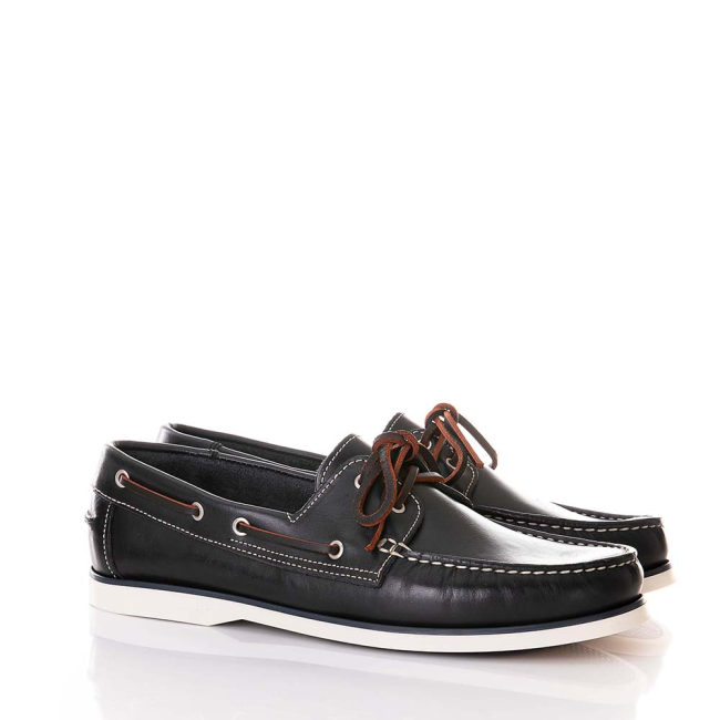 BOAT SHOE