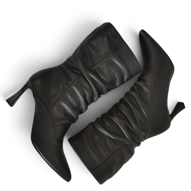LEATHER COLLECTION