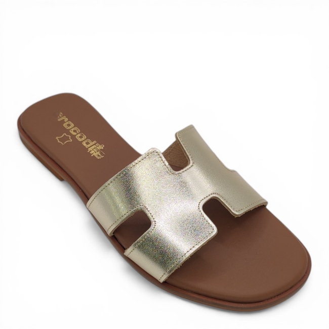 FLAT SANDALS