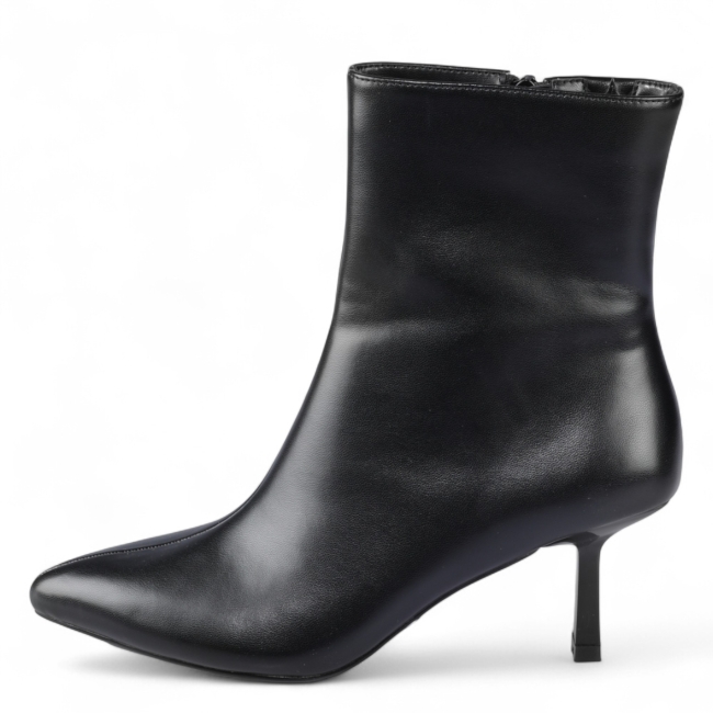 WILLOW ANKLE BOOTIE