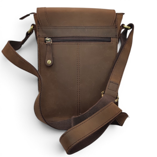 CROSSBODY