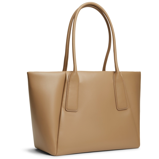 TH ESSENTIAL TOTE