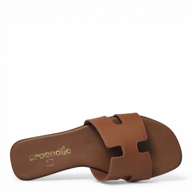 FLAT SANDALS